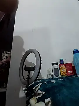 Hotty-Nidhi's cam snapshot