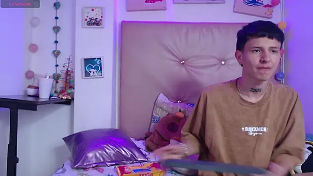 iam_lukas__ live sex cam