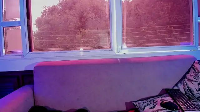 YaraShine's cam snapshot