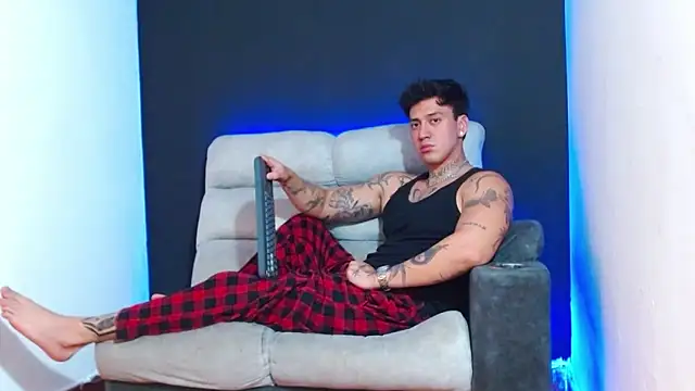 JUSTIN_FULLER1 live sex cam