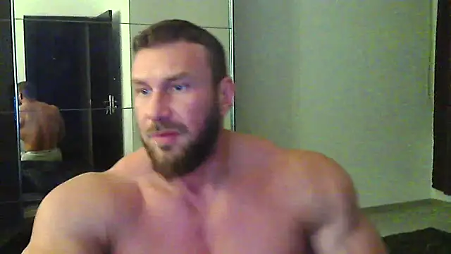 muscularkevin live sex cam