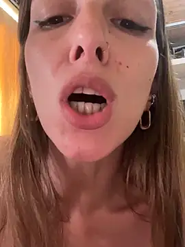 Irisdollbabe's cam snapshot