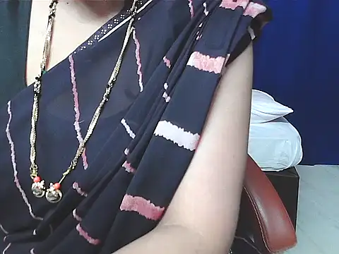 sunitha-3 live sex cam