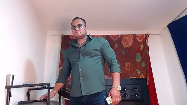 hardrock982 live sex cam