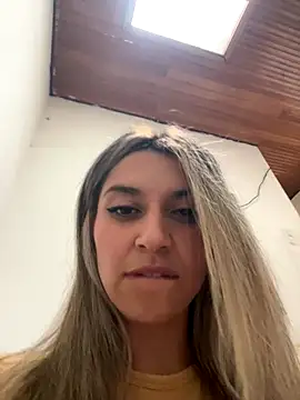 Isabella_Varella's cam snapshot