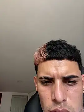 Pingasaboy20 live sex cam