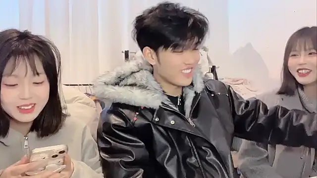 zhouzhou_YC live sex cam