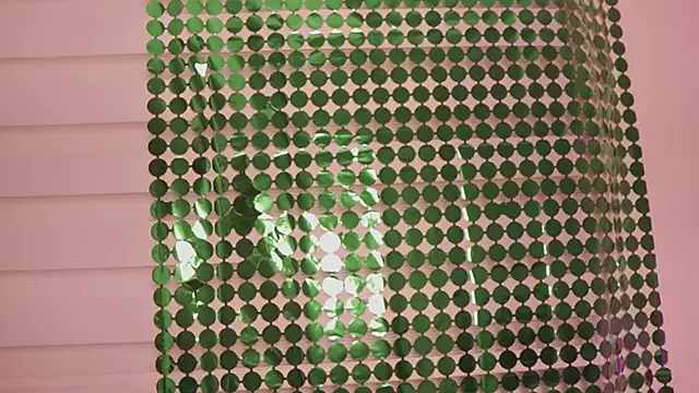 Enola_Holmes_'s cam snapshot