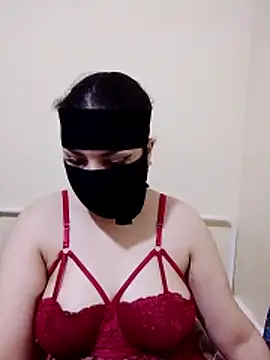 Laura-arabe live sex cam