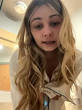 skyemorgan01 live sex cam