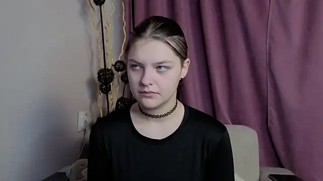 BevHanni's cam snapshot