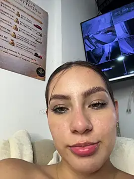 Megaan_Foxy's cam snapshot