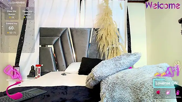 MiniLove_01's cam snapshot