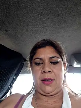 Laura-Hernandez live sex cam