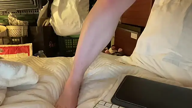 18yoteenvirgin's cam snapshot