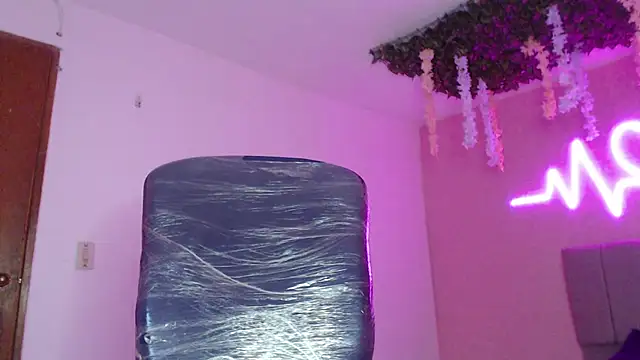 lia_rose_6's cam snapshot