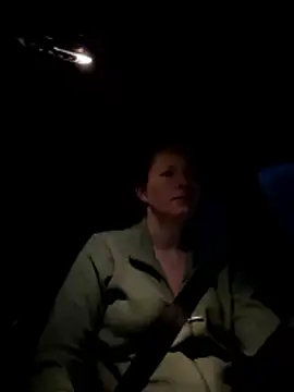 Girlnina-1995's cam snapshot