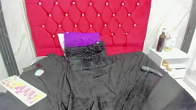 Auraexotic's cam snapshot