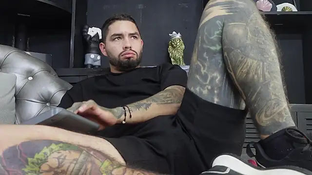 matteosantos live sex cam