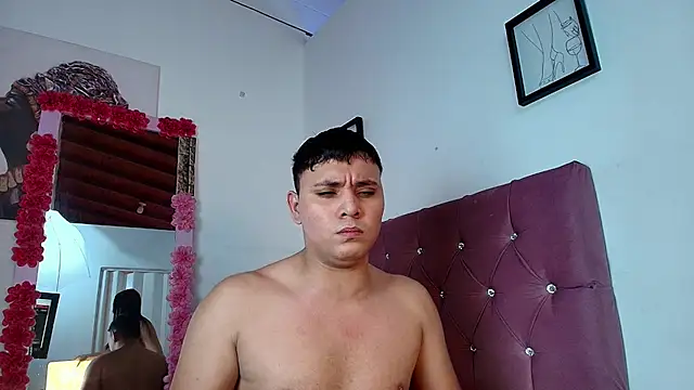 couple_lovelyds live sex cam