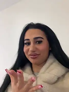 itsyourgirltee live sex cam