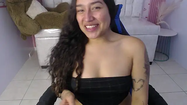 scarleth_sweet_s live sex cam