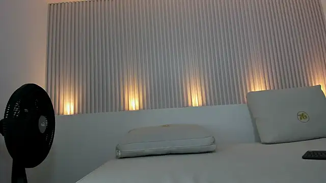 sarah_borch's cam snapshot