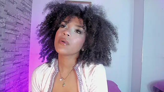 Serena_Fey's cam snapshot