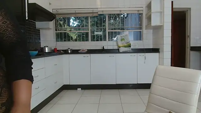 ChoklitBerryXX's cam snapshot