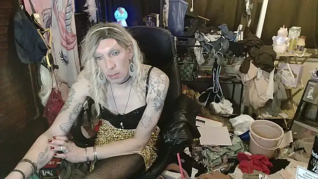 Ombeline1 live sex cam