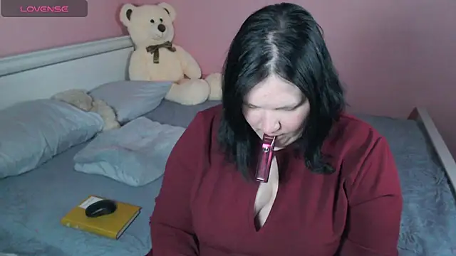 _alexandra_ray_'s cam snapshot