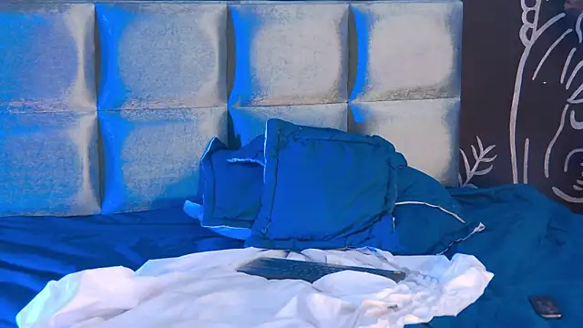 Maylu_Fox live sex cam