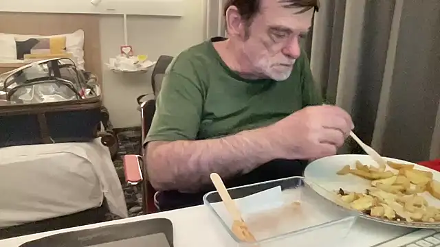 coach-karl live sex cam