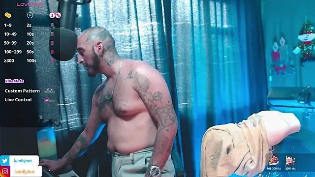 KenllyH live sex cam