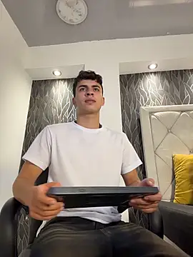 AdrianRinaldi live sex cam