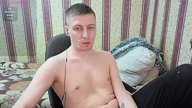 darienlarge live sex cam