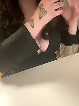 Ghostbaby02 live sex cam