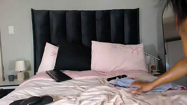 FRUITOFEDEN01 live sex cam