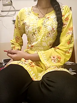 Pallavi_36's cam snapshot