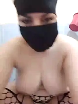 Laura-arabe live sex cam