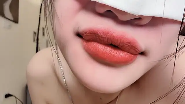 MaiLiiil live sex cam