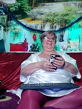 QueenPammy1 live sex cam