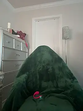 butterflybootyy live sex cam