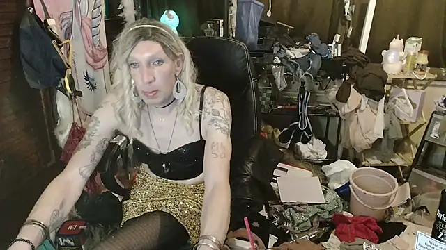 Ombeline1 live sex cam