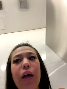 Alyshanon18 live sex cam