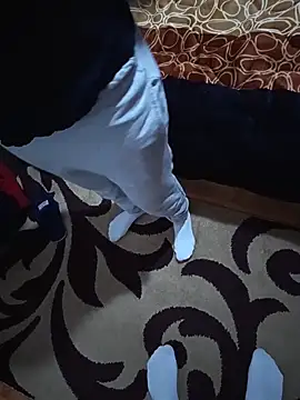 Aly-john1985's cam snapshot