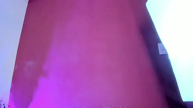 GahiaBelucci's cam snapshot