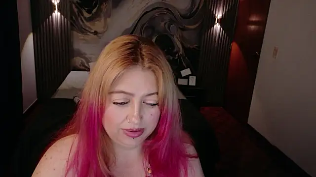 MilfArlet's cam snapshot