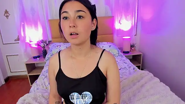 SlowDesire's cam snapshot