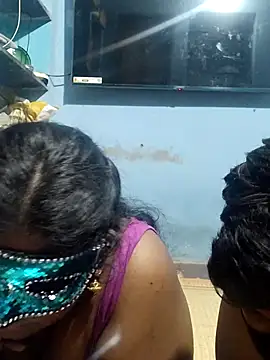 divyatamil143's cam snapshot